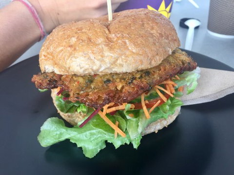 Munch Juice Bar & Take Away - Tourism Cairns 0