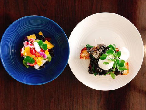 Ginger & Garlic Indian Cuisine - Tourism Cairns 0