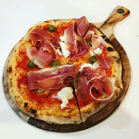 Stone Guru Pizza & Pasta - Tourism Cairns 0