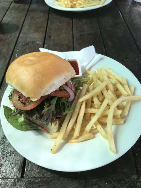 Queen Bee Cafe - Tourism Cairns 0