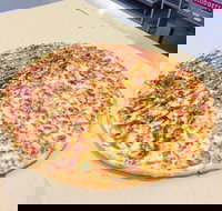 Rocky's Pizza - Tourism Cairns