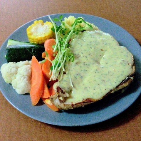 The Balcony Restaurant - Tourism Cairns 0