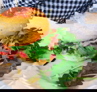 Hummingbird Busselton - Tourism Cairns