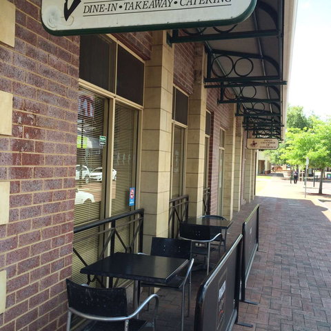 Ritz Cafe - Tourism Cairns 0