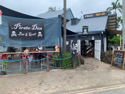 The Pirate Den Bar And Grill - Tourism Cairns 1