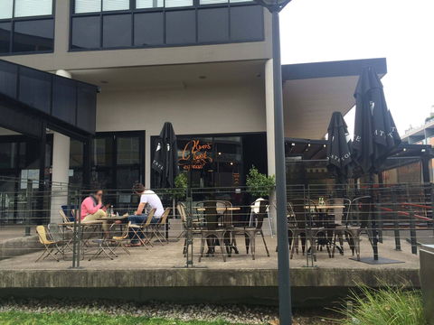 Oliver's Twist - Tourism Cairns 0