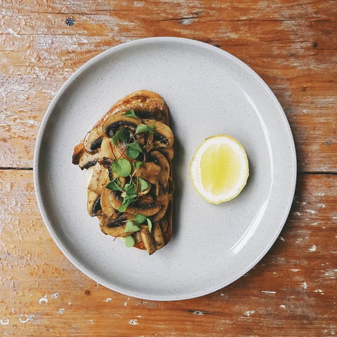 Burger Urge - Coopers Plains - Tourism Cairns 0