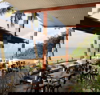 Enzo's On The Beach - Tourism Cairns