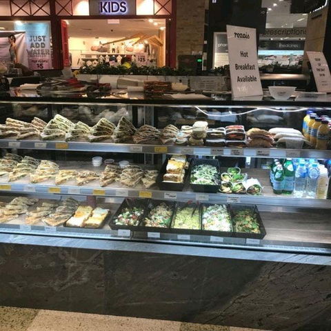 Rozzis Fresh Kitchen - Tourism Cairns 0
