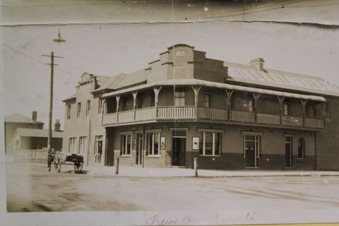 The Exchange Hotel Newcastle - Tourism Cairns 0
