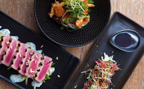 Clifford's Grill & Lounge - Tourism Cairns 13