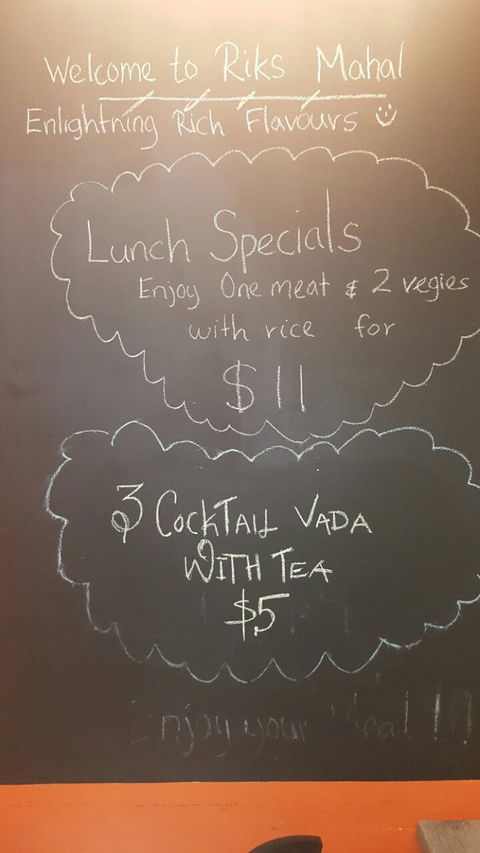 Riks Mahal - Tourism Cairns 0