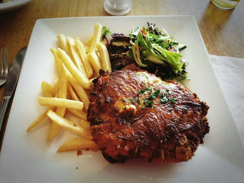 Terminus Hotel - Tourism Cairns 0