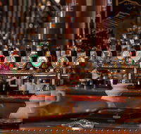 Gilroy's Hotel - Tourism Cairns