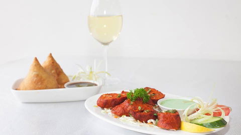 Manihani Indian Restaurant - Tourism Cairns 0
