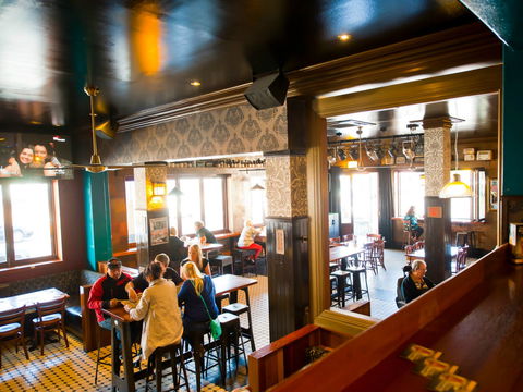 Mary G's - Tourism Cairns 1