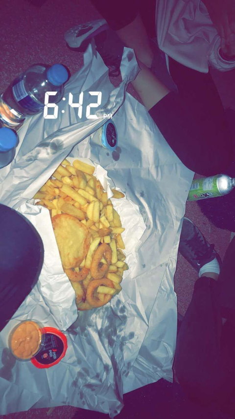 Sharks Tail Fish & Chippery - Tourism Cairns 0