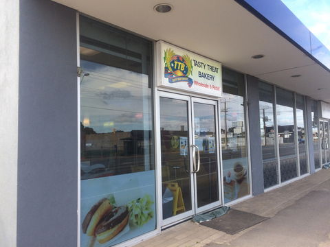 Tasty Treat Bakery - Tourism Cairns 0