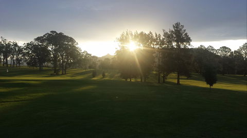 Gloucester Country Club - Tourism Cairns 0