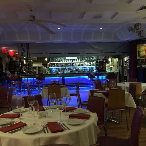 La Piazza Bar & Restaurant - Tourism Cairns 0
