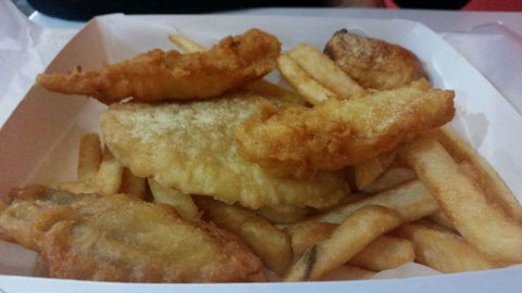 Red Emperor - Tourism Cairns 0