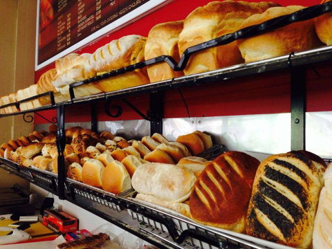 Tatura Bakery & Lunches - Tourism Cairns 0