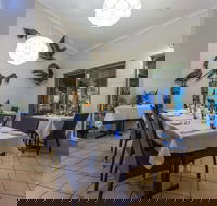 Wild Prawn Cafe Bar and Grill