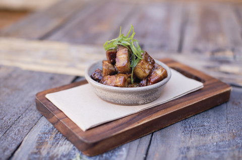 Eltons Eating + Drinking - Tourism Cairns 1