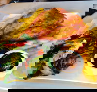 Iluka Tavern - Tourism Cairns