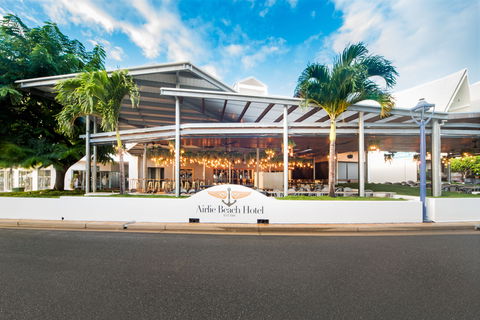 The Pub - Tourism Cairns 0