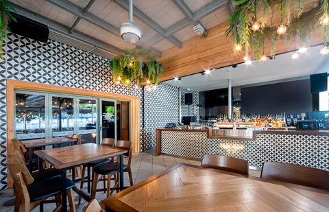 The Pub - Tourism Cairns 2