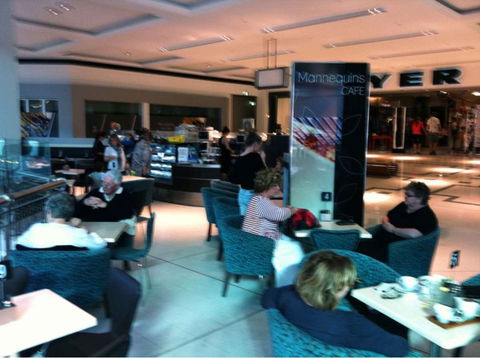 Mannequins Cafe - Tourism Cairns 0
