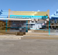 Ardrossan Seafood and Schnitzels - Tourism Cairns