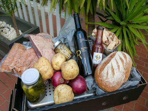 Rochford Wine And Grocery Delivery - Tourism Cairns 0