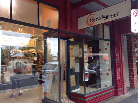 Bread Street - Tourism Cairns 0