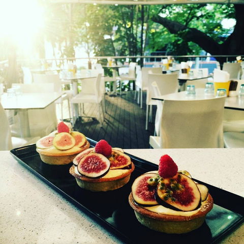 Riverbend Cafe - Tourism Cairns 0
