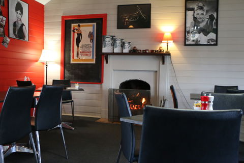 RnR's Diner - Tourism Cairns 2