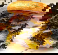 St. Burgs - Caroline Springs