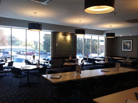 Windows On The Park - Tourism Cairns 1