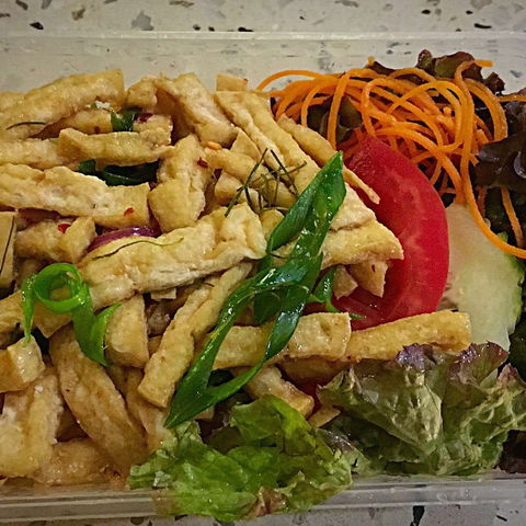 Aroy Thai - Tourism Cairns 0