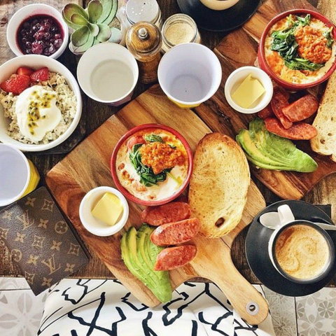 Room Two Ten - Tourism Cairns 0