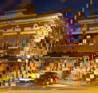 Royal Oak Hotel - Tourism Cairns