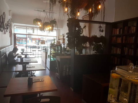 The Dry Leaf Cafe - Tourism Cairns 0