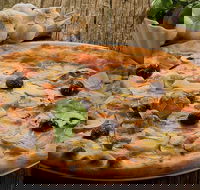 Alex's Pizza - Tourism Cairns