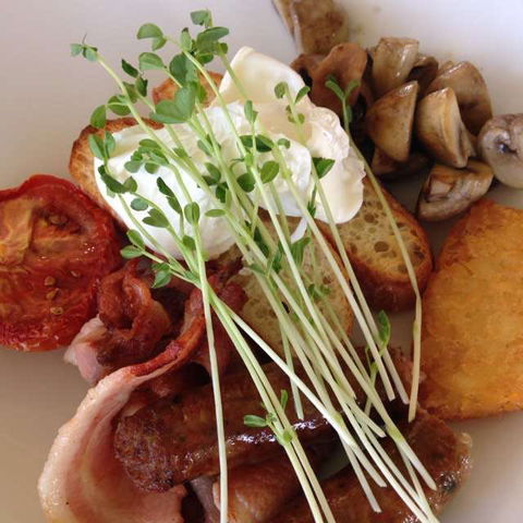 Maudy's Restaurant And Bar - Tourism Cairns 0