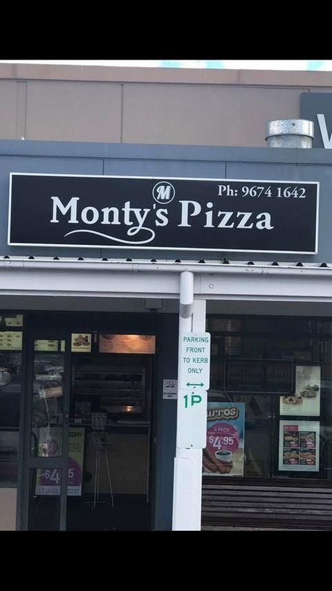 Monty's Pizza - Tourism Cairns 0