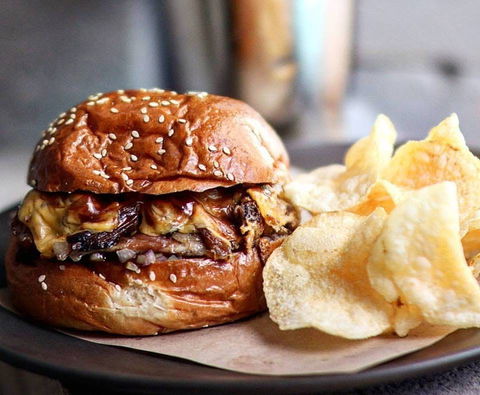 The Preview - Tourism Cairns 0