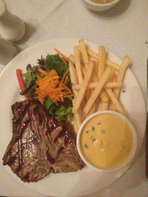 Cardens Seafood & Steak House - Tourism Cairns 0