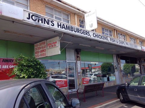 John's Hamburger - Tourism Cairns 0