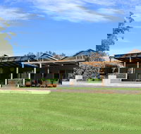 Two Rivers Wines - Tourism Cairns